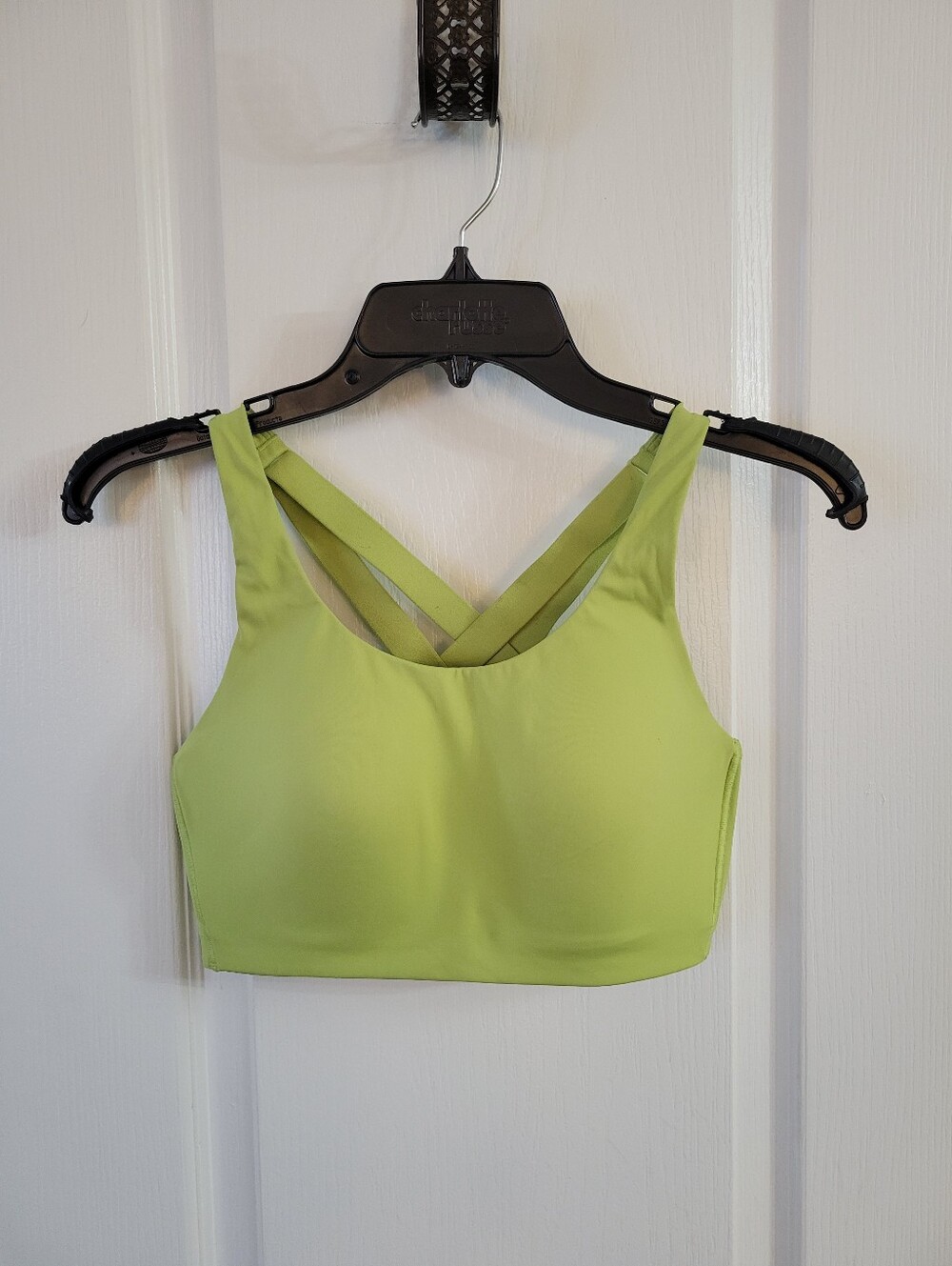 Lululemon Energy Sports Bra High Support Wasabi Green 34D Strappy Back